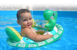 Image show little Max in the pool